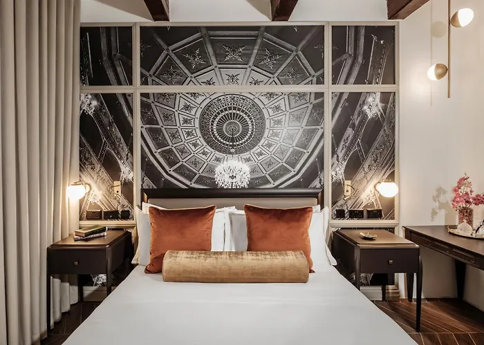 1926 La Galerie Boutique Art 4*